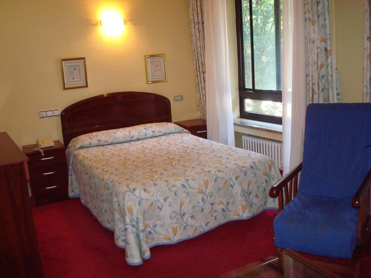 Hotel Estadio Бильбао Экстерьер фото